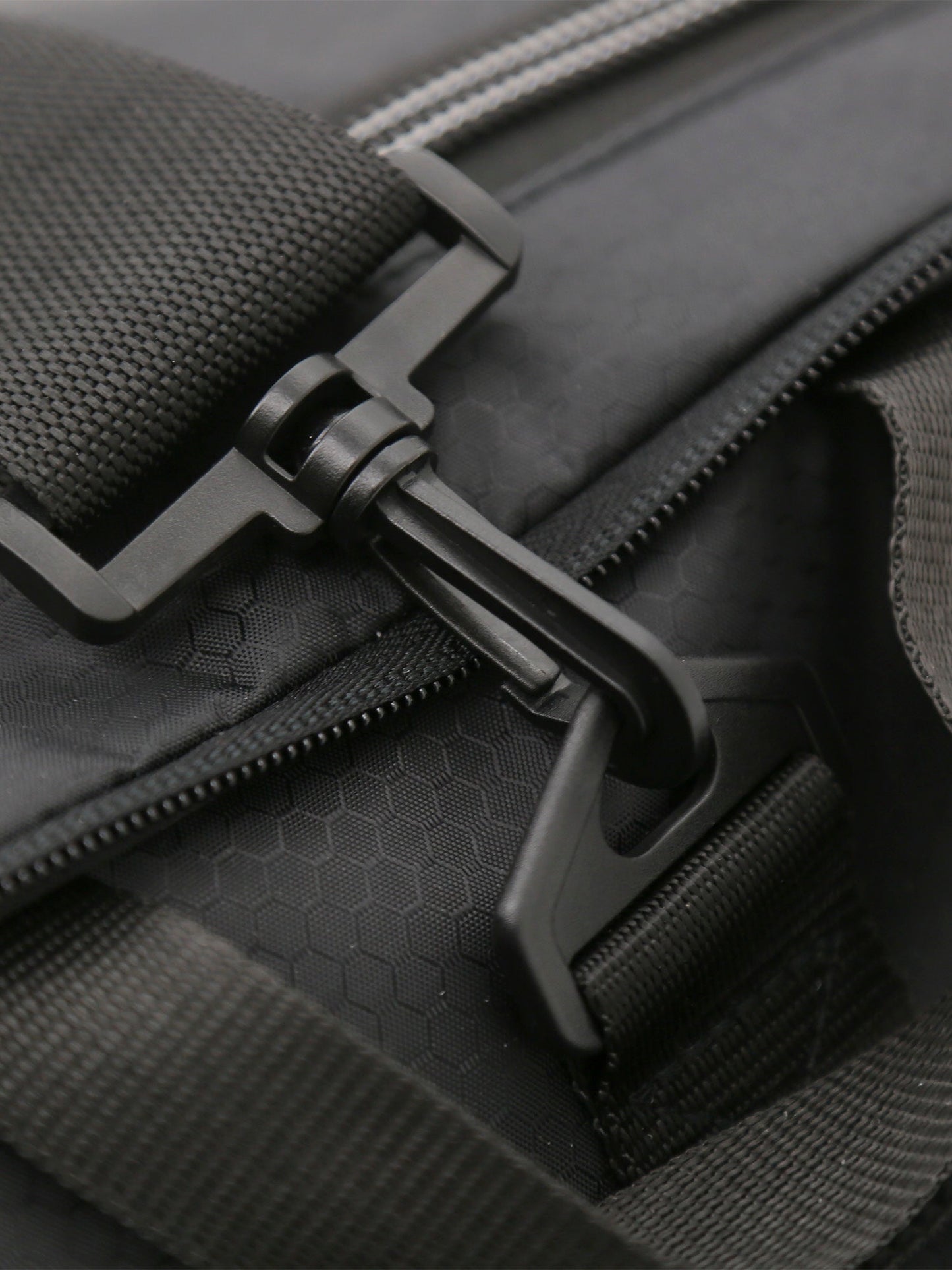 32" Compactible Rolling Duffel