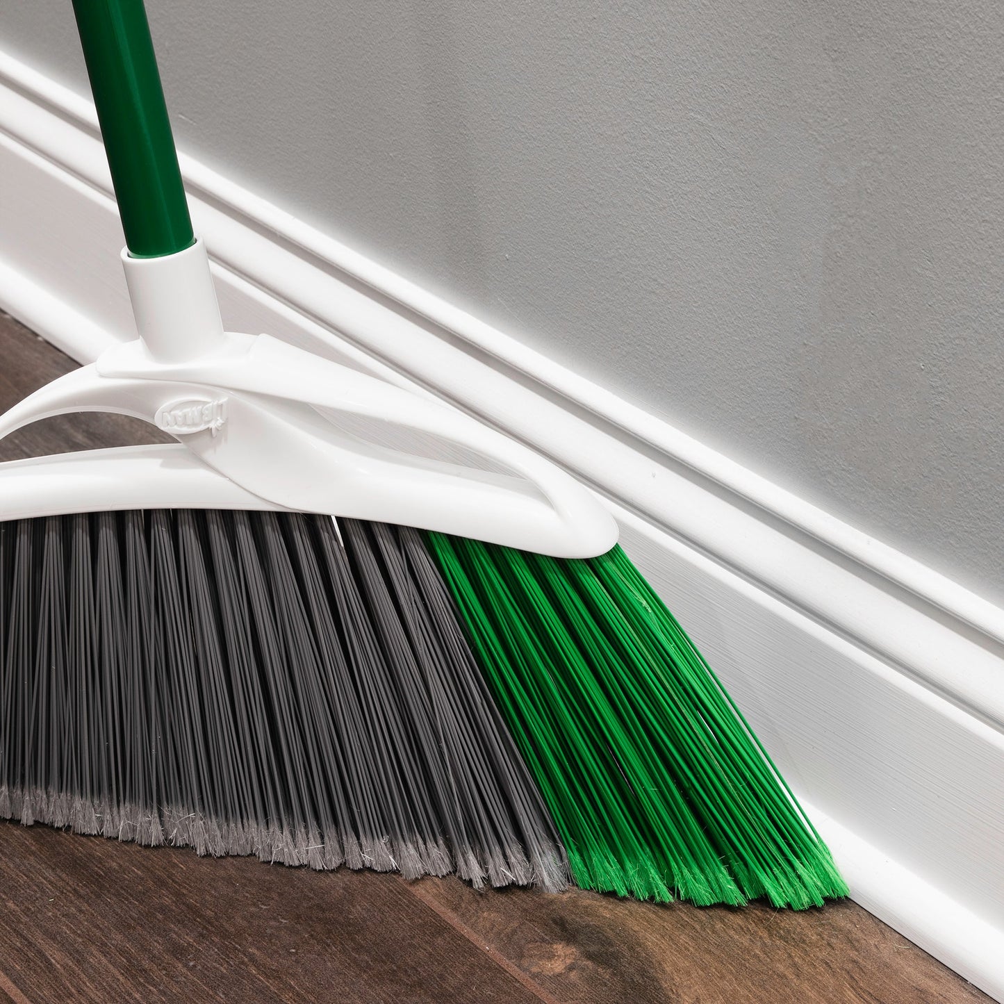 Broom & Dustpan