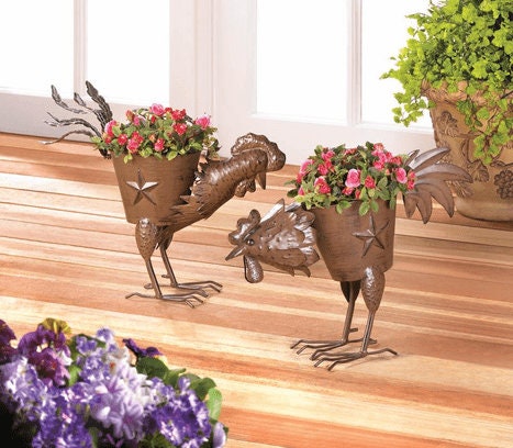 Rustic Rooster Planter Pot, Iron Flower Pot Hen Garden Backyard Patio, Indoor Outdoor Farmhouse Statue Lawn Yard Sculpture, 5.25" High