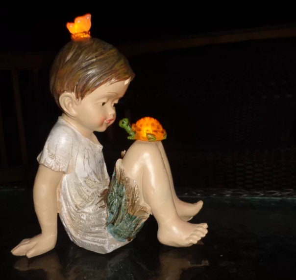 Solar Powered Statue for Garden, Little Boy & Friend Patio Porch Lighting, Lighted Lawn Ornament, Glow in the Dark Gardening Gift