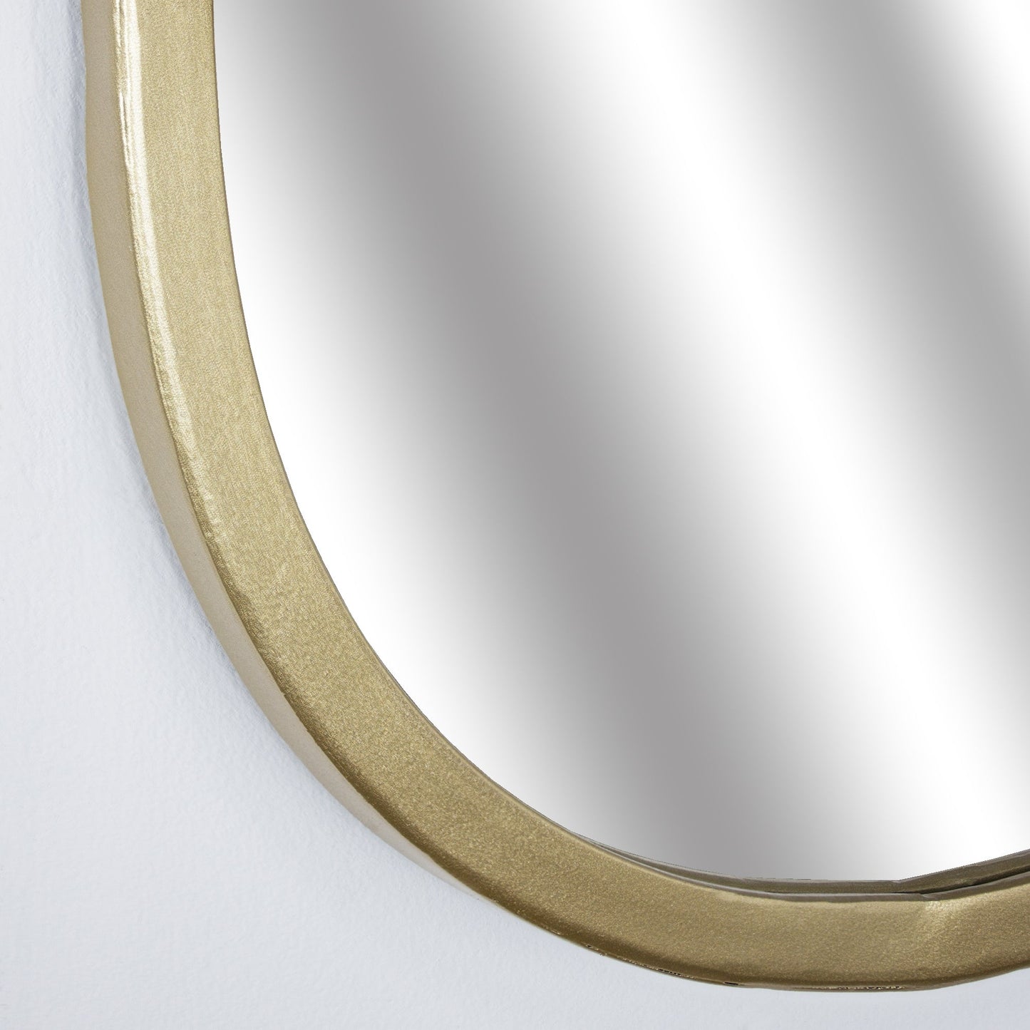 Metal Pineapple Accent Mirror