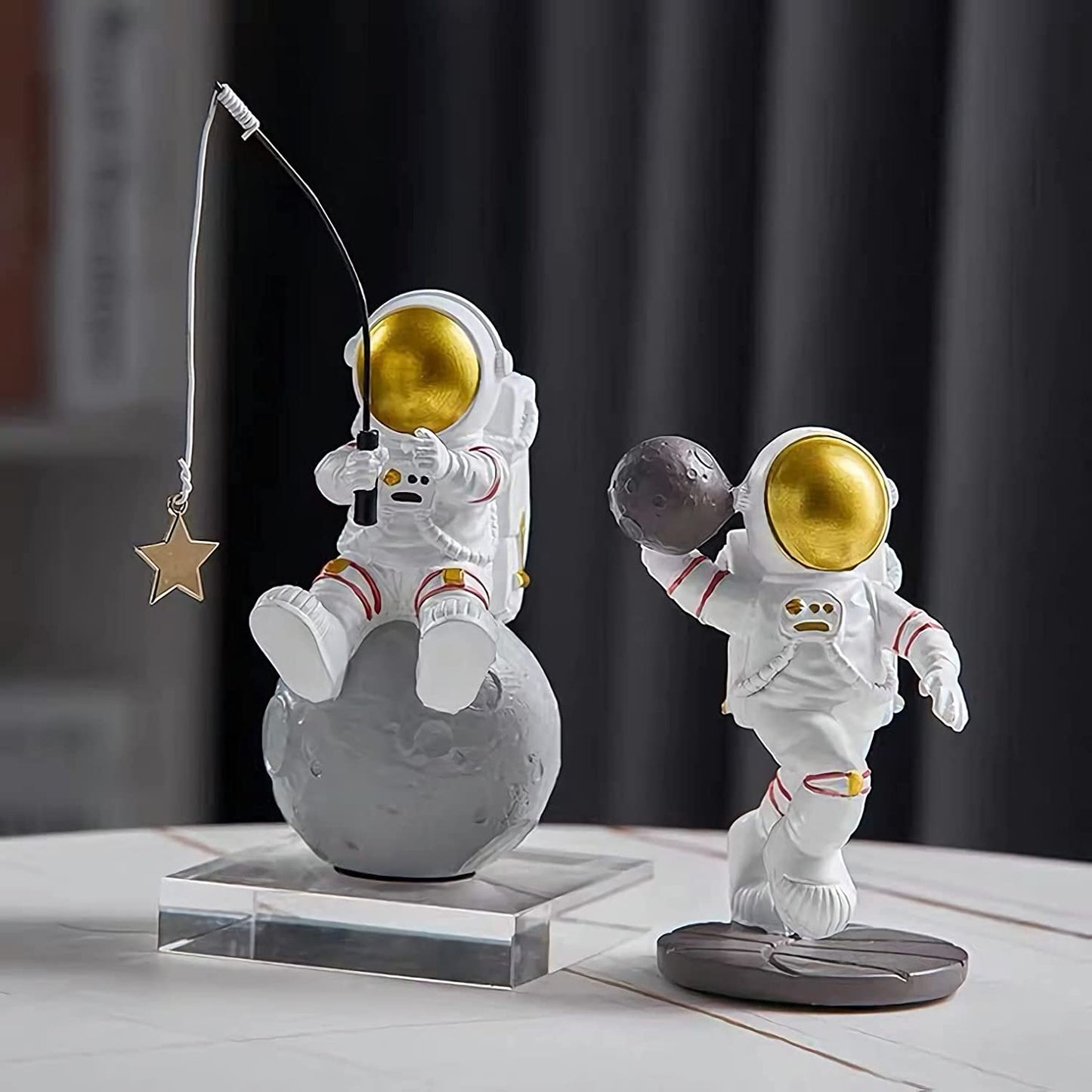 Astronaut Fishing Star Figure Sculpture for Tabletop Decoration