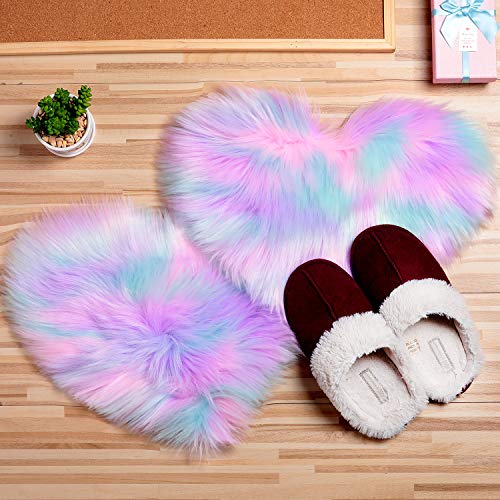 2 Pieces Fluffy Faux Sheepskin Area Rug Heart Shaped, 12 x 16 Inch