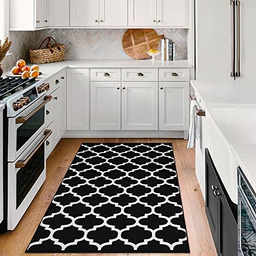 Black & White Outdoor Rug, Machine Washable, Reversible