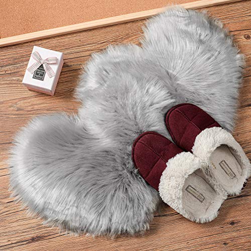 2 Pieces Fluffy Faux Sheepskin Area Rug Heart Shaped, 12 x 16 Inch