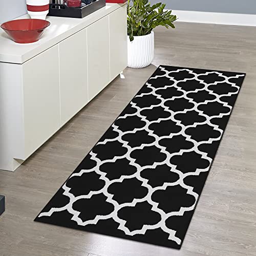 Black & White Outdoor Rug, Machine Washable, Reversible