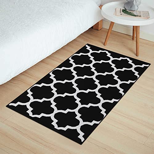 Black & White Outdoor Rug, Machine Washable, Reversible