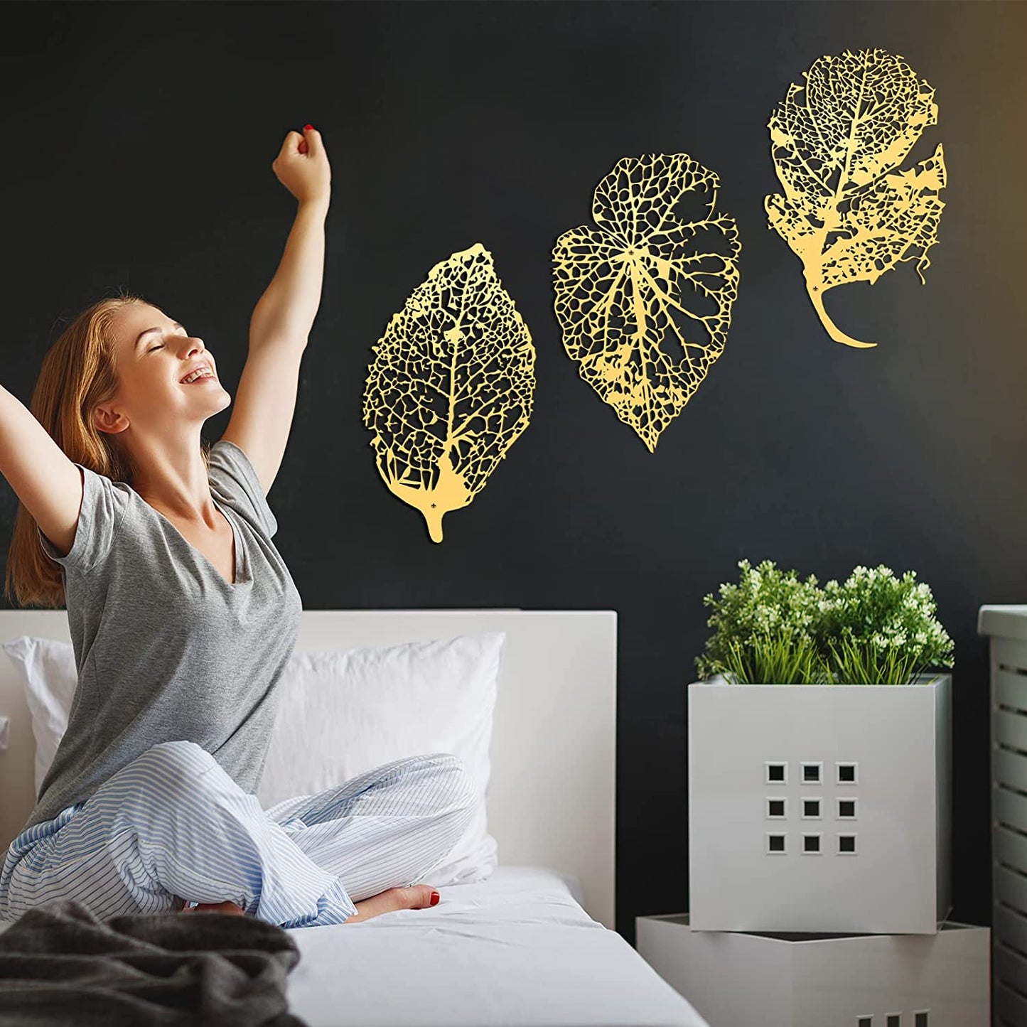 3 Pieces Metal Leaves Wall Decorartion Metal 15.7" x 9.4" (Gold)