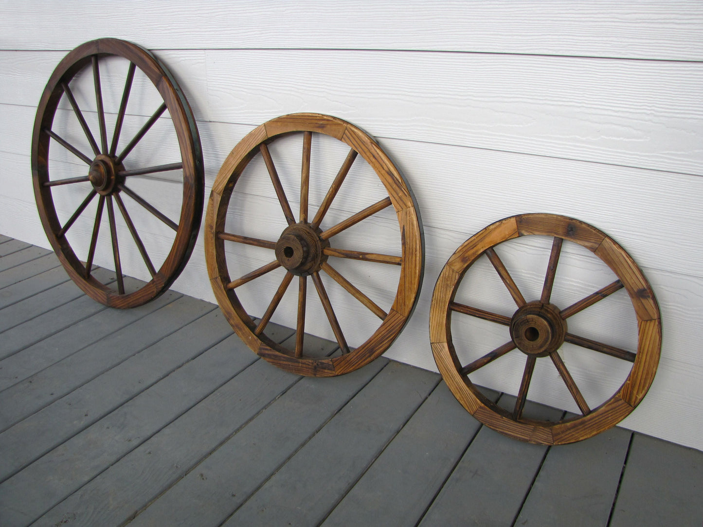 18" Decorative Wagon Wheel