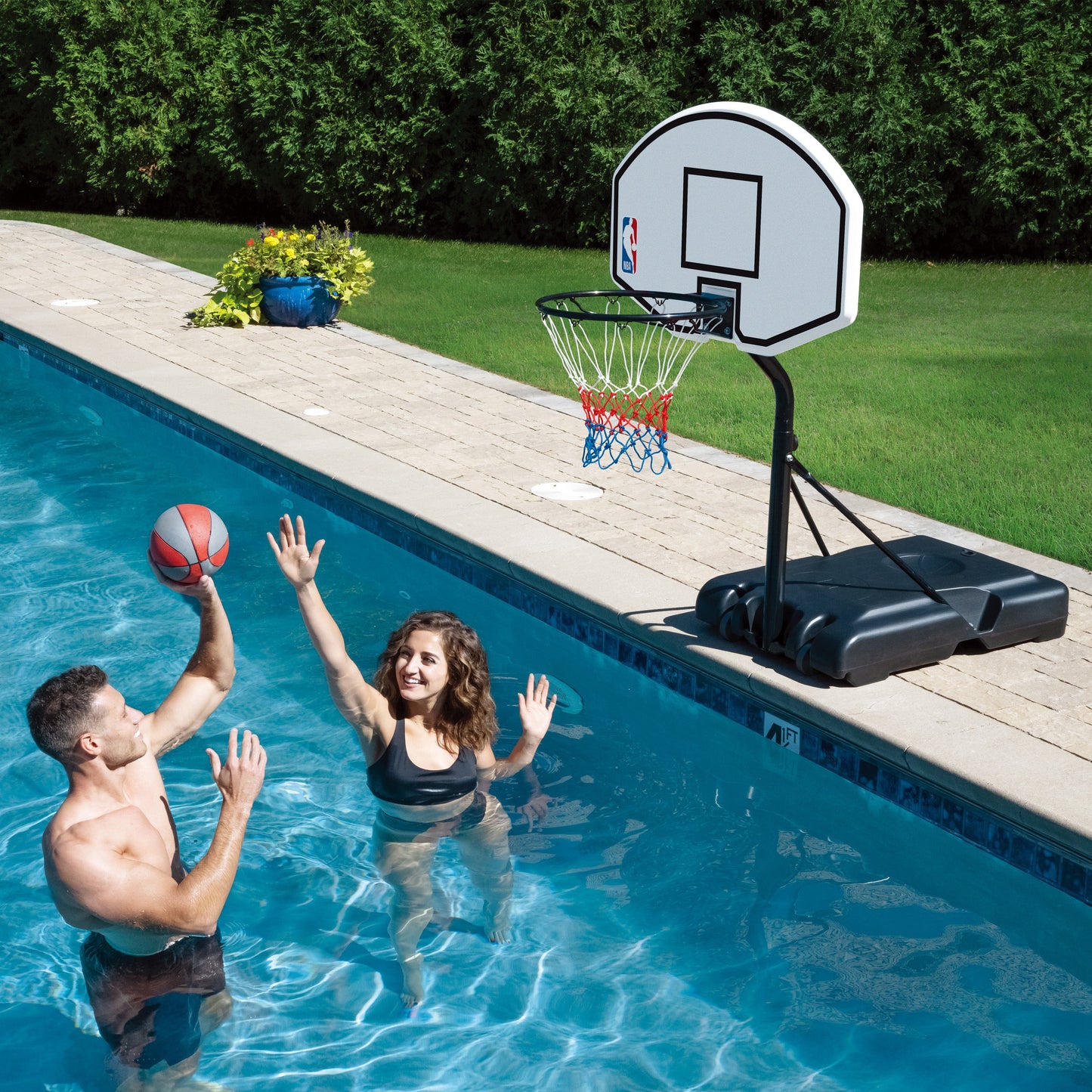 35" Portable Poolside Basketball Hoop w/ Portable Wheeled Base