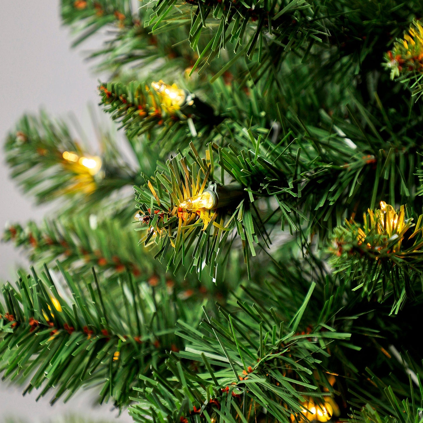 Artificial Christmas Tree, 3' - 70 Incandescent Lights