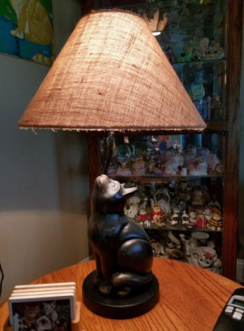 Rustic Night Light and Bedside Cat Lamp | Purr-fect Gift Idea for Feline and Animal Lovers